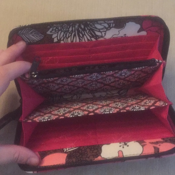 Vera Bradley wallet - Picture 2 of 3